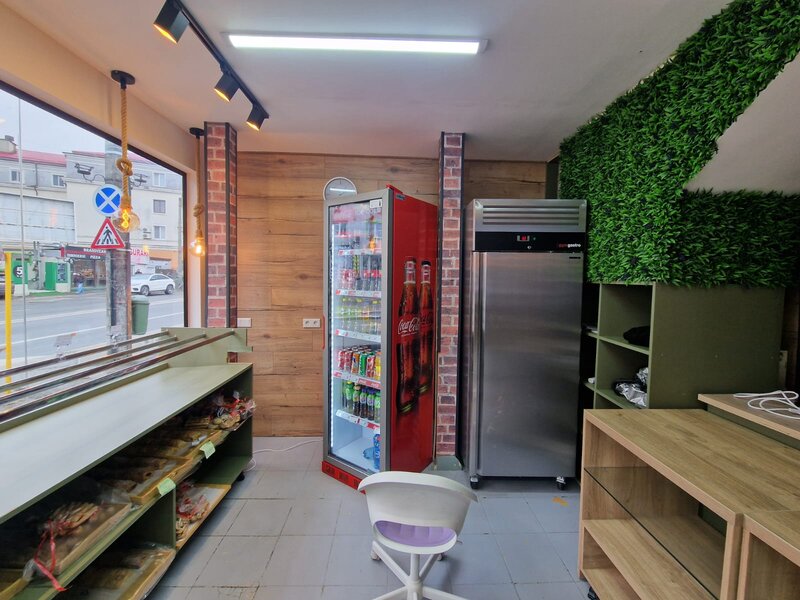 Vand afacere patiserie in functiune