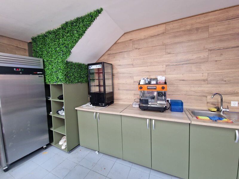 Vand afacere patiserie in functiune