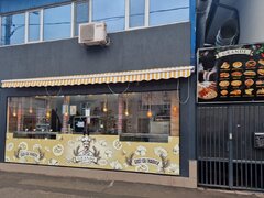 Vand afacere patiserie in functiune